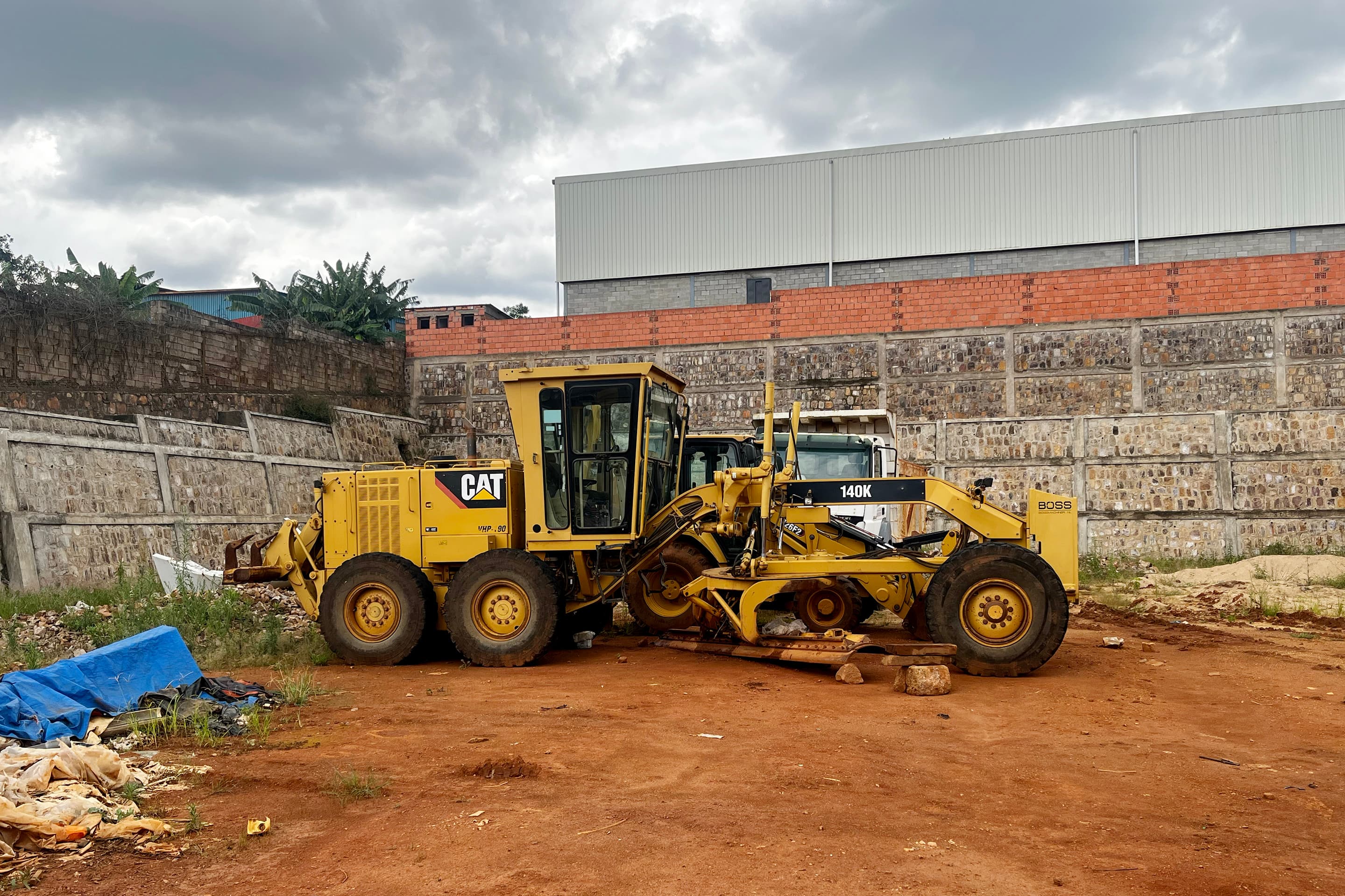 Wheel loader loading material on site
